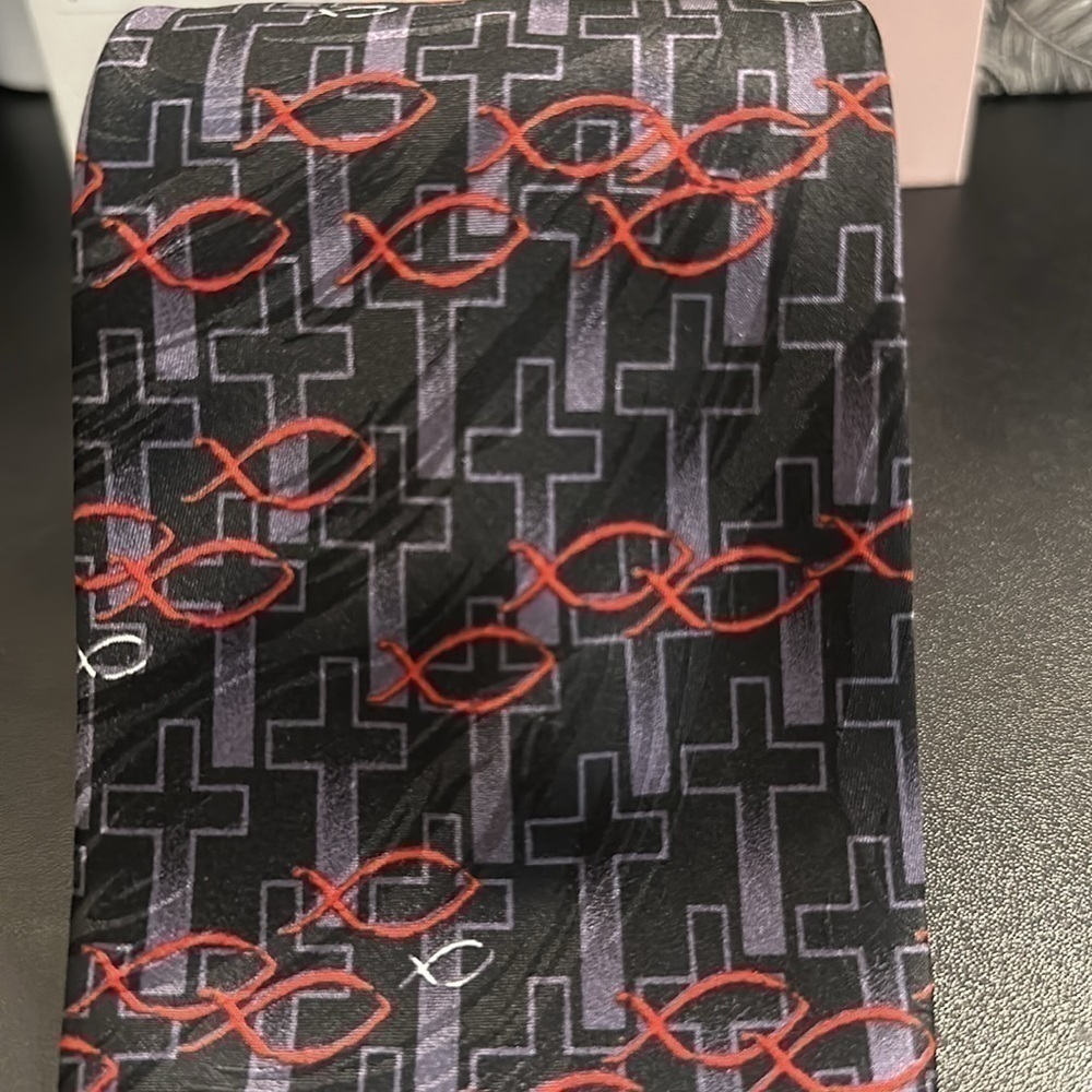 FREE MAN APPAREL NECKTIE 60” CHRISTIAN JESUS CROSS FISH EUC 100% SILK CHURCH - Picture 2 of 5